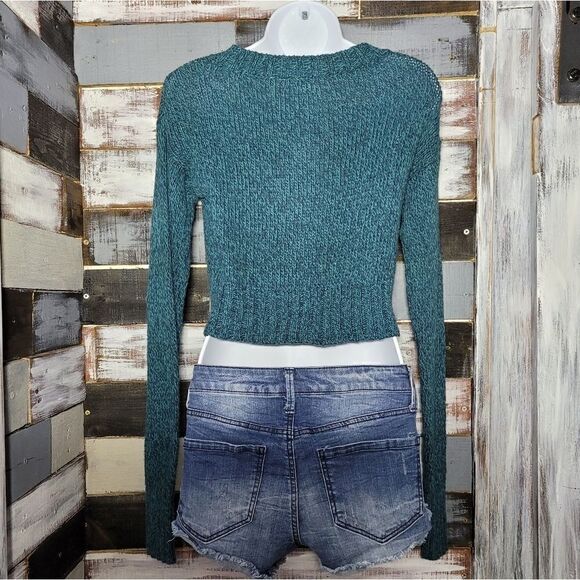 Turquoise & Navy Crop Knit Sweater Medium - Picture 4 of 12